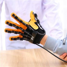 Guantes para pacientes con accidente cerebrovascular